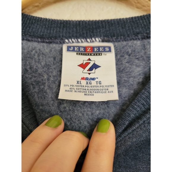 VNT unisex sweater with western/native American style patchwork. Size XL - Picture 7 of 10